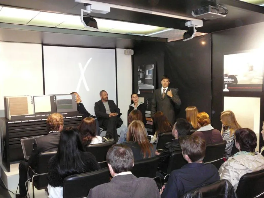 Встреча с известным итальянским дизайнером, художественным руководителем фабрики BRIX - Клаудио Ла Виола